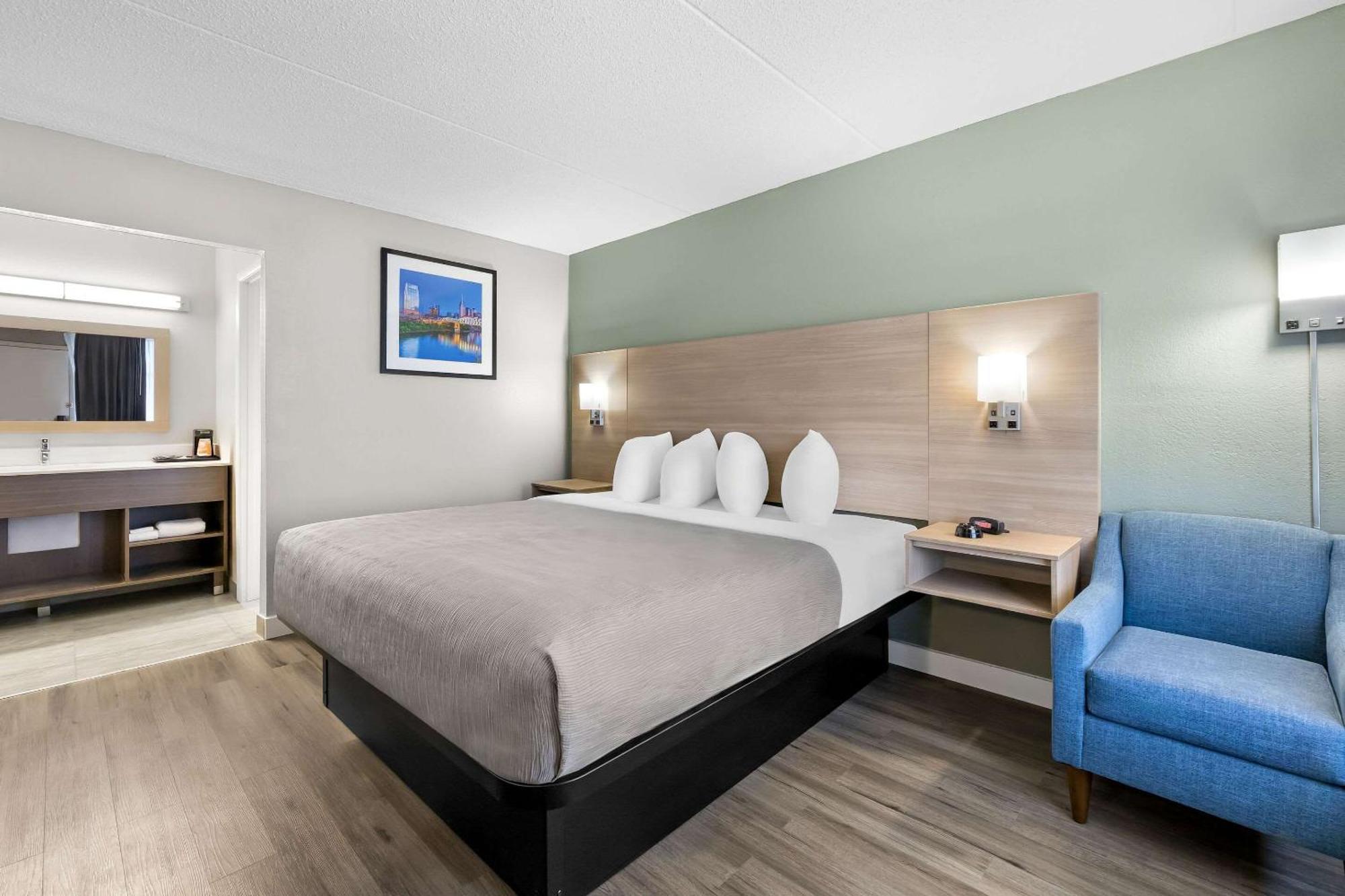 Quality Inn Nashville - Opryland Area Exteriör bild